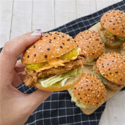 BREAD BUN MILK BLACK & WHITE SESAME SEEDS (150 X 35GM) # 30081 BAKERS MAISON